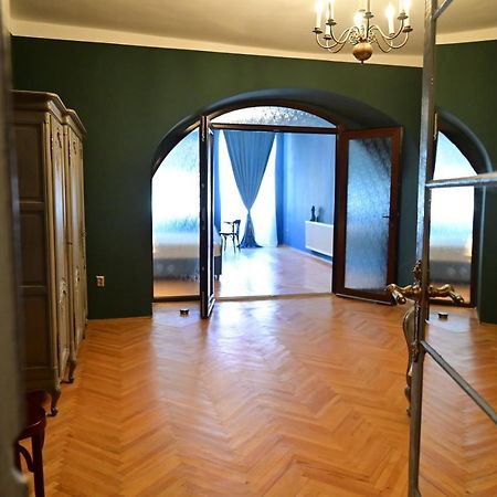 Lovely 2 Bedroom Apartment In Historic City Center Sibiu Exteriér fotografie