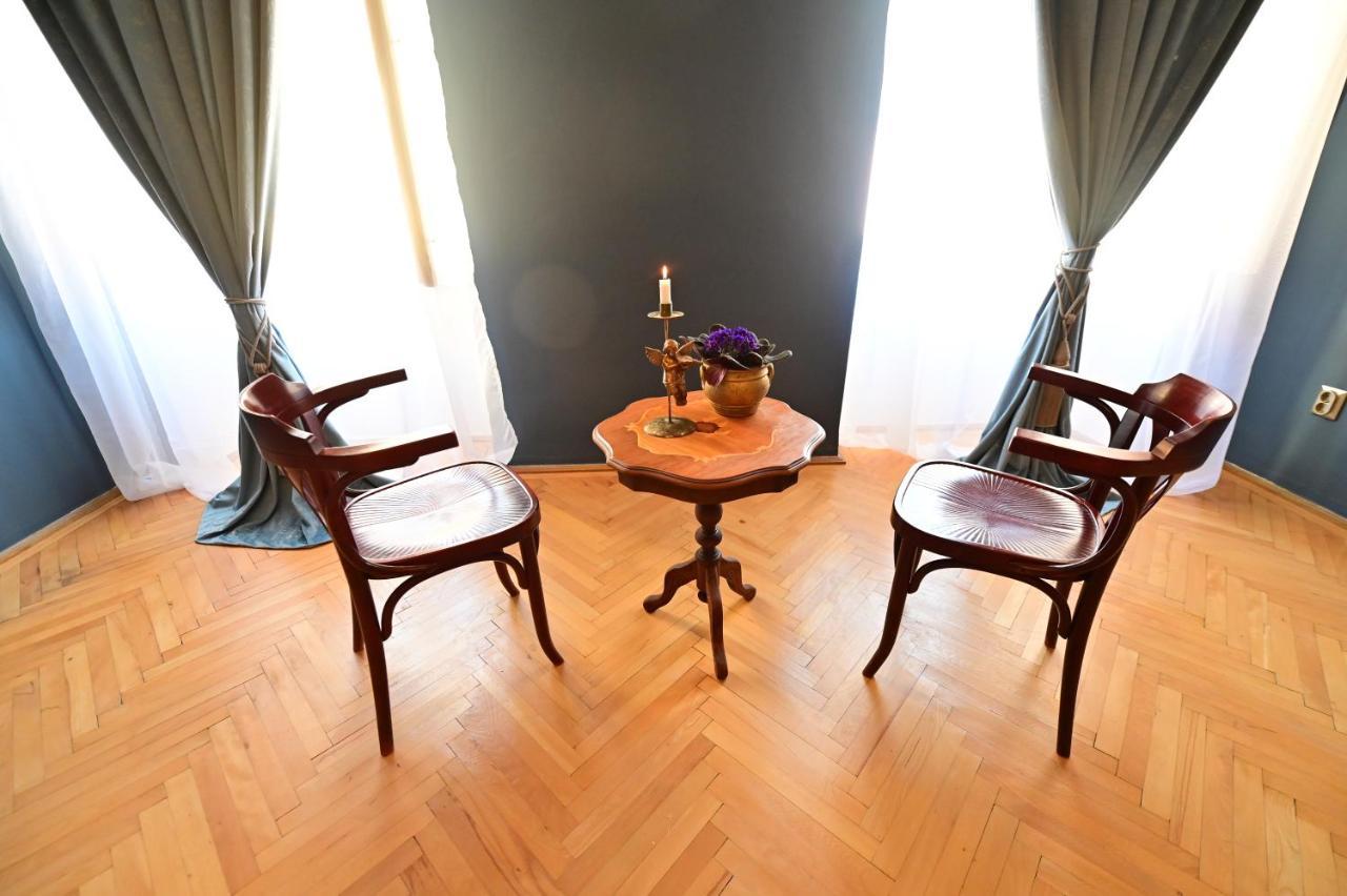 Lovely 2 Bedroom Apartment In Historic City Center Sibiu Exteriér fotografie